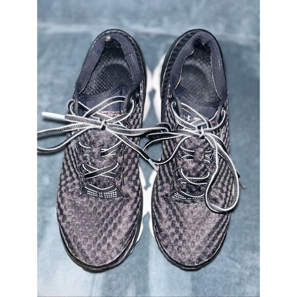 Under Armour SpeedForm Gemini 2 running shoe in a black, white, and metallic sil - Picture 2 of 8